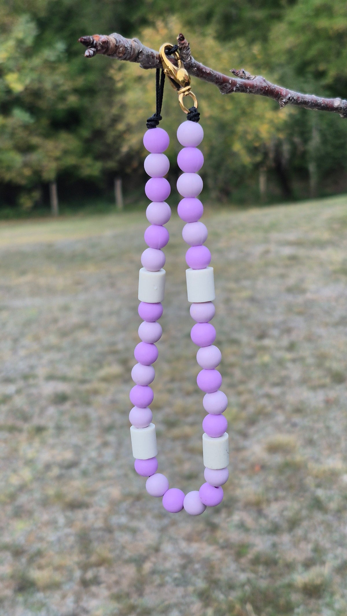 Collier violet