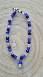 Collier champignon bleu
