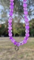 Collier violet paillette