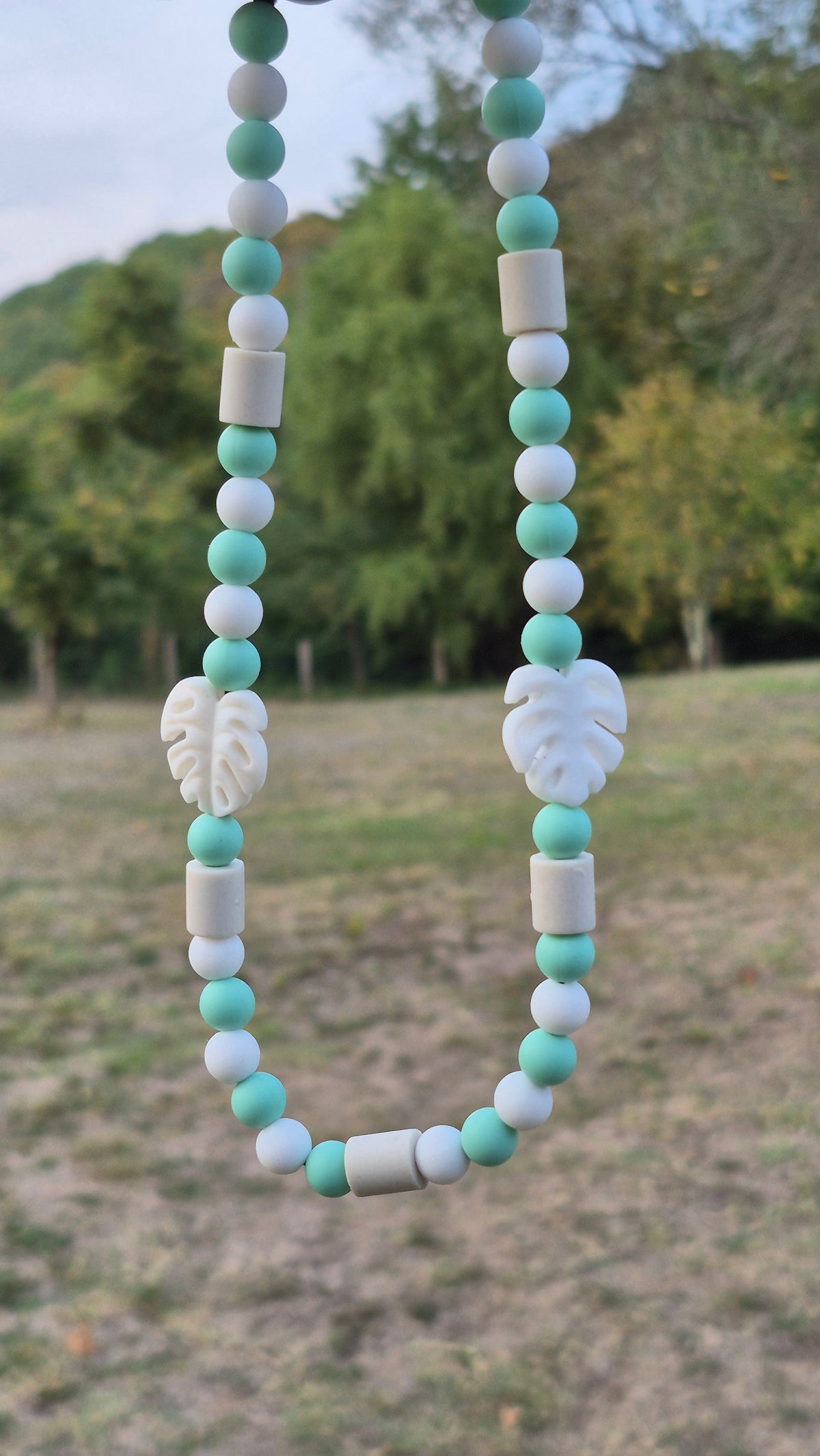 Collier Feuilles