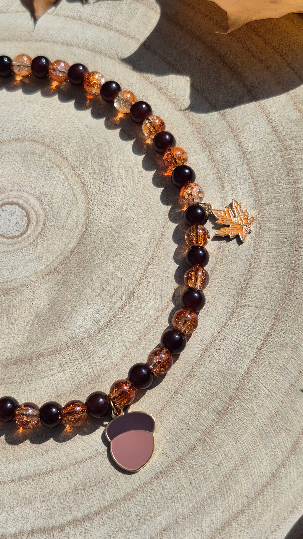 Collier Feuilles et Gland