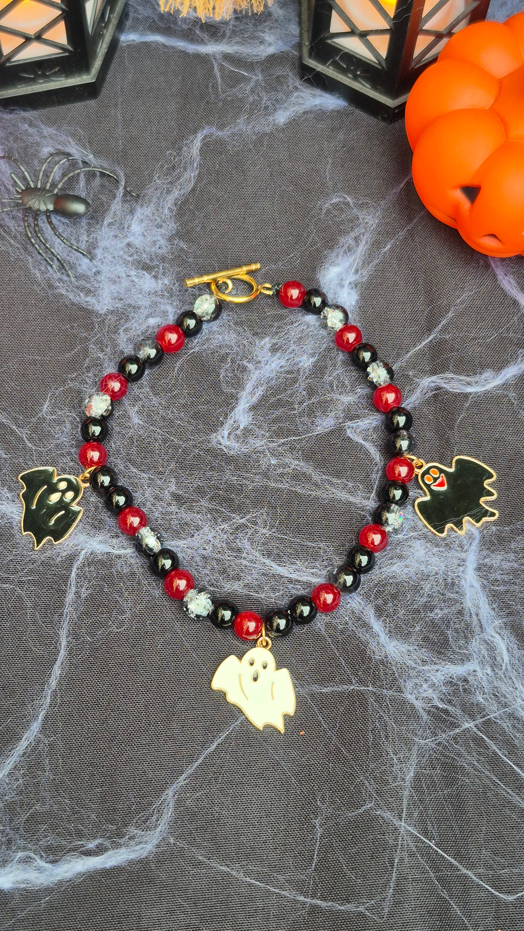 Collier Halloween Fantômes rouge et noir